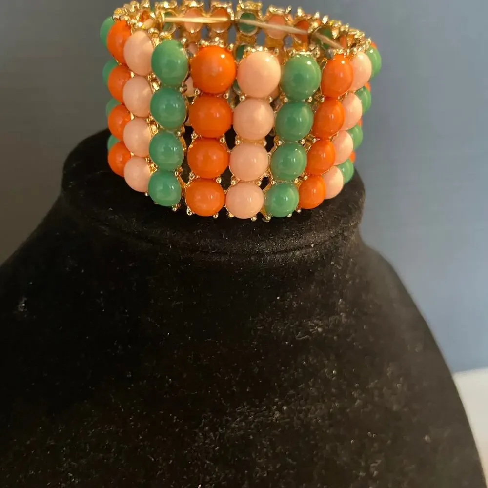 Vintage beaded statement bracelet multi color beads gold tone boho jewelry